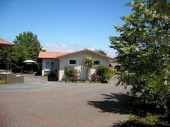 تاوبو Dunrovin Motel المظهر الخارجي الصورة